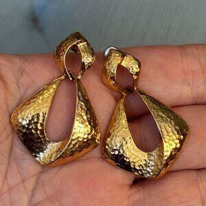 Vintage Kite Shaped Gold Tone Hammered Dangle Earrings